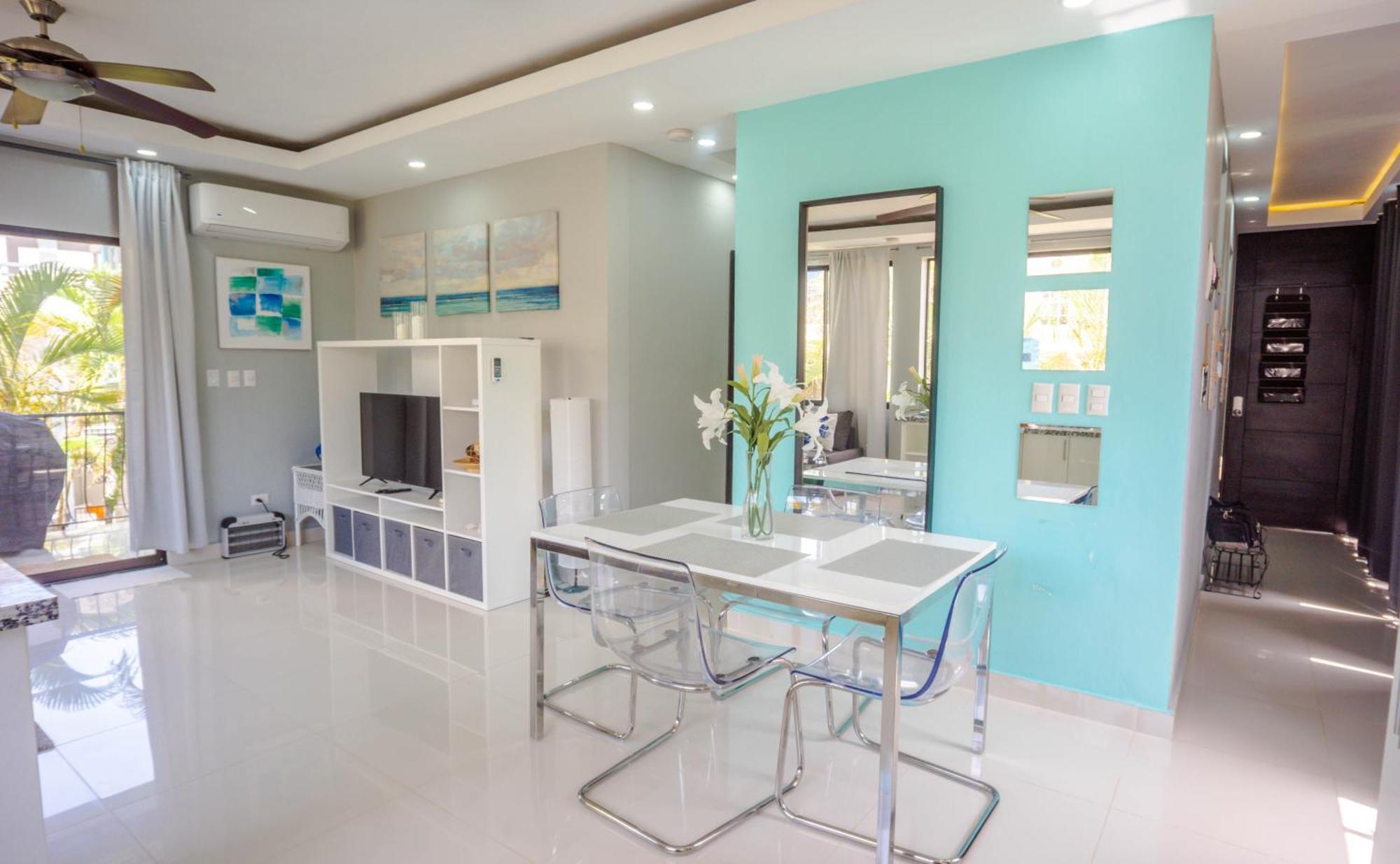 Beautifully Updated In The Heart Of Town Apartment Cabarete Exterior photo